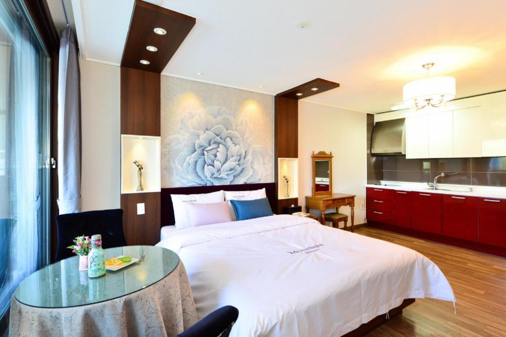Moonlight Blue Pension Gapyeong Exterior foto